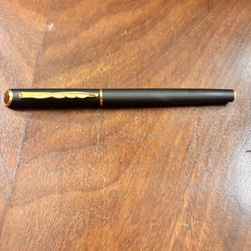 Vintage Quill Black Rollerball‎ Pen Gold Tone Trim w/ Case USA Needs Refill